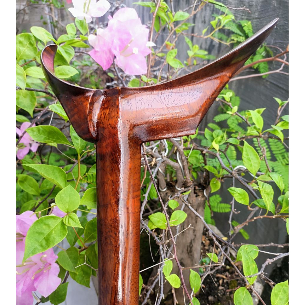 Warangka branggah iras tanpa sambungan