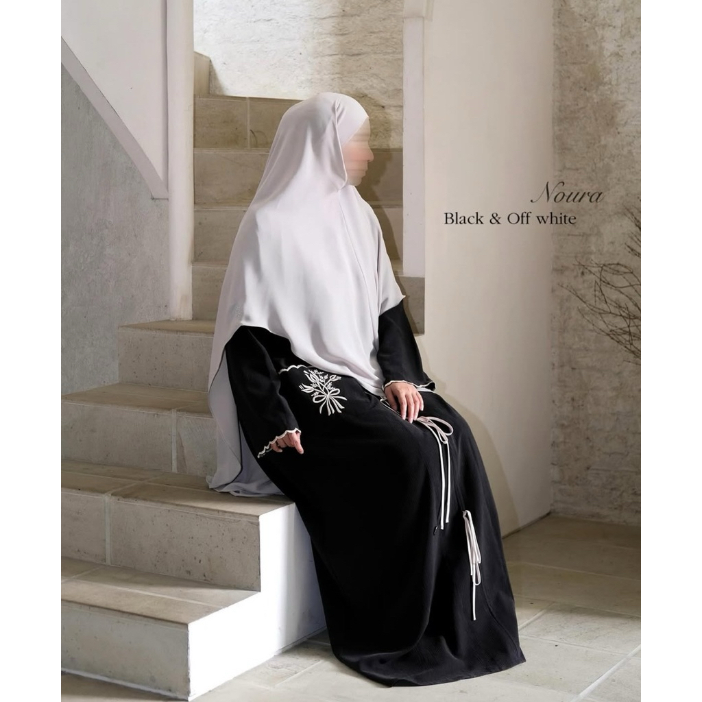 Aafiya Noura Abaya Black & Off White LXL