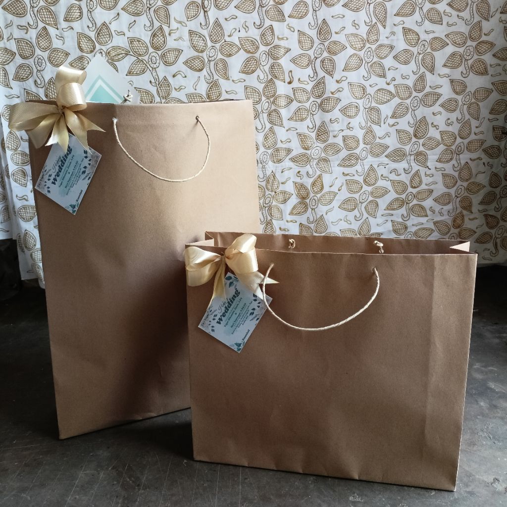 

TAMBAHAN PAPERBAG UKURAN P 30 x L 10 x T 40 cm