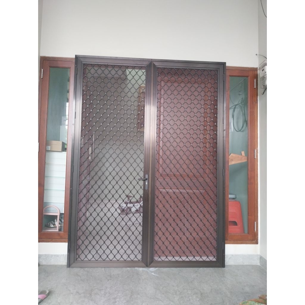Pintu kawat nyamuk aluminium