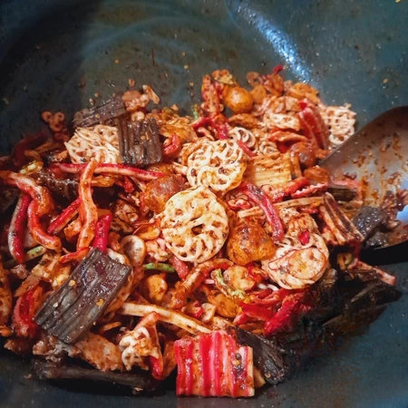

Krupuk Seblak Seblak Campur Mix Cemilan Rasa Pedas Balado Ayam Bawang Jagung Bakar Jagung Manis