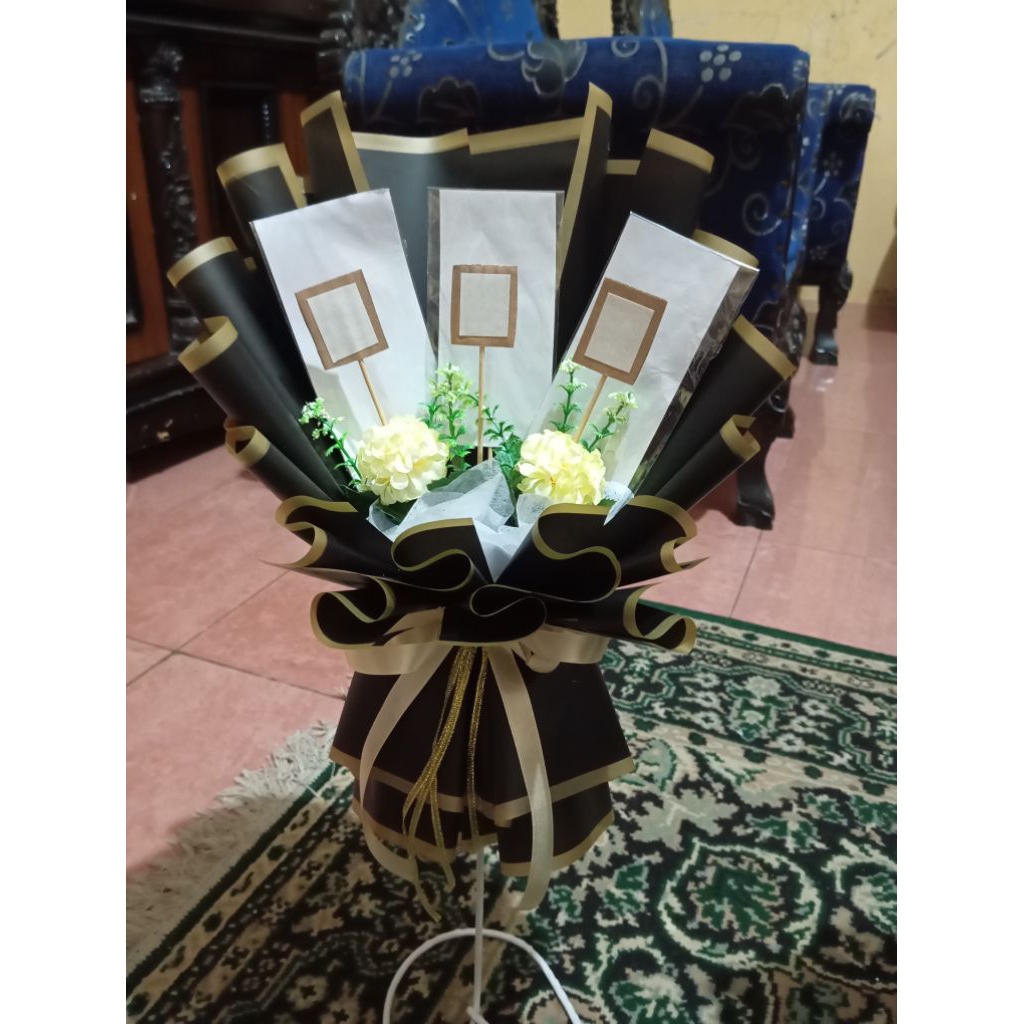 Buket kosongan Uang Mix Snack /kopi/foto/ Cocok untuk Acara wisuda Tk/Sd/Smp/sma Dengan Desain Elega