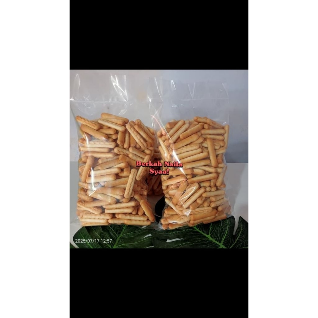 

Biskuit stik/jari ayam kemasan 250g