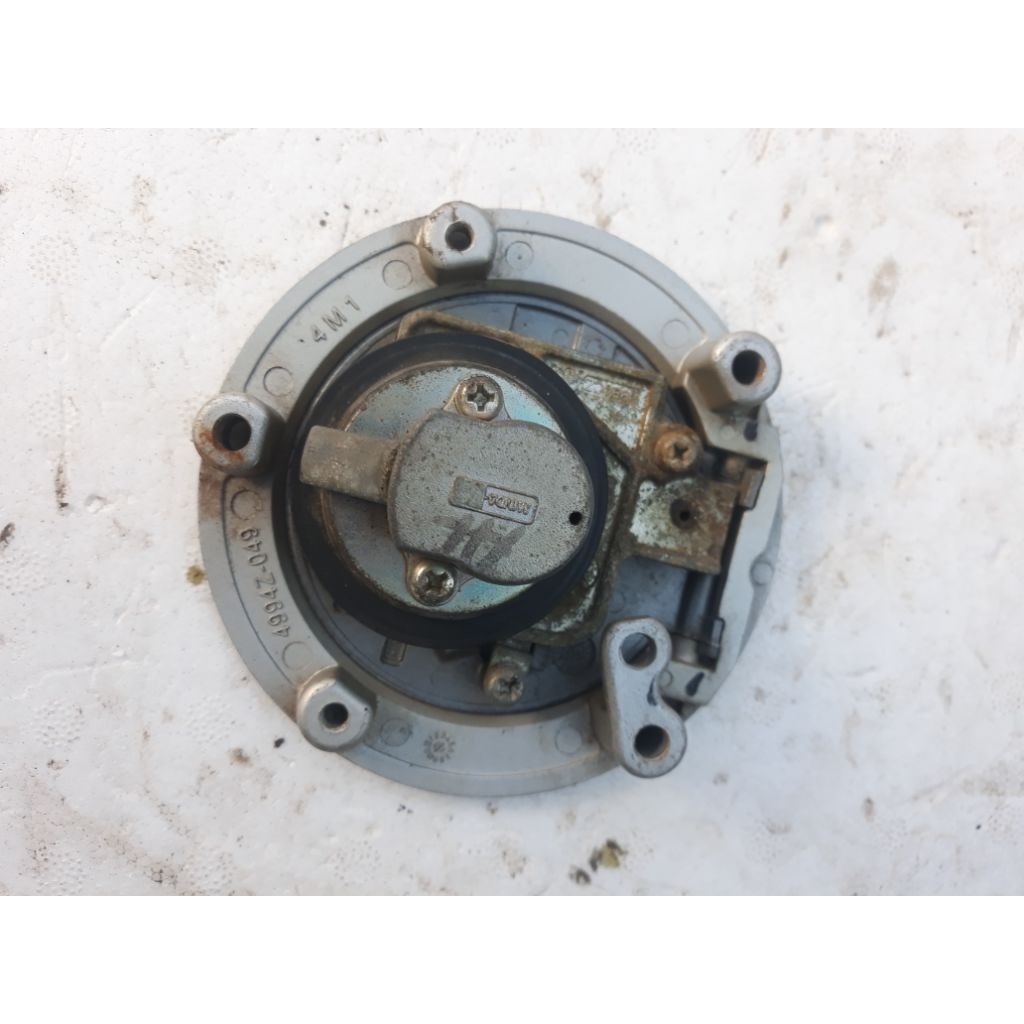 tutup tengki tangki vixion new NVL / NVA second original tanpa kontak