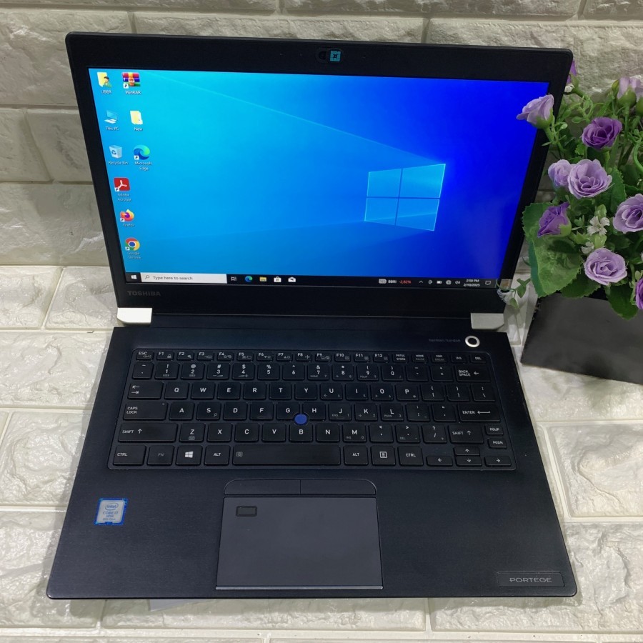 Laptop Bekas Tosiba X30E Touchscreen Intel Core i7 SSD 256GB Layar IPS Battery Normal Garansi Siap p