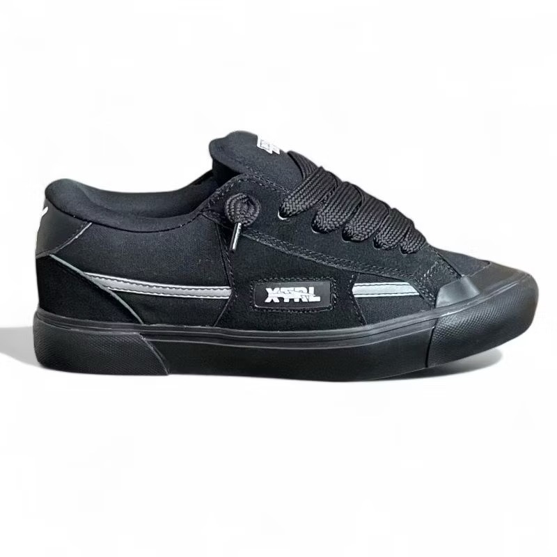 XternalStepSure Skateboard Gemuk Reflective Full Black Sepatu Gemuk Sneaker Pria Wanita Suede Kanvas
