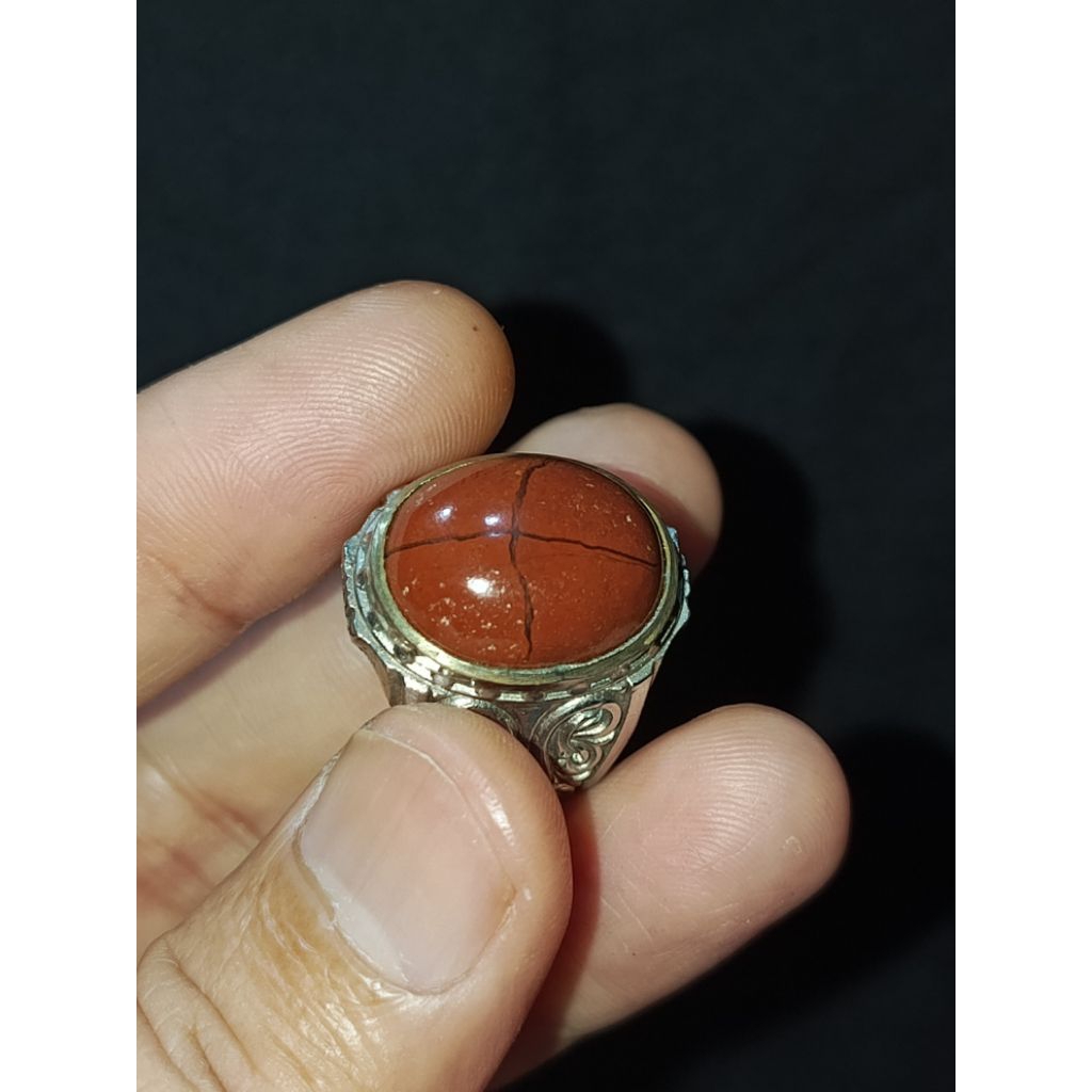 Akik Red Jasper/Ati Ayam Motif Tapak Jalak
