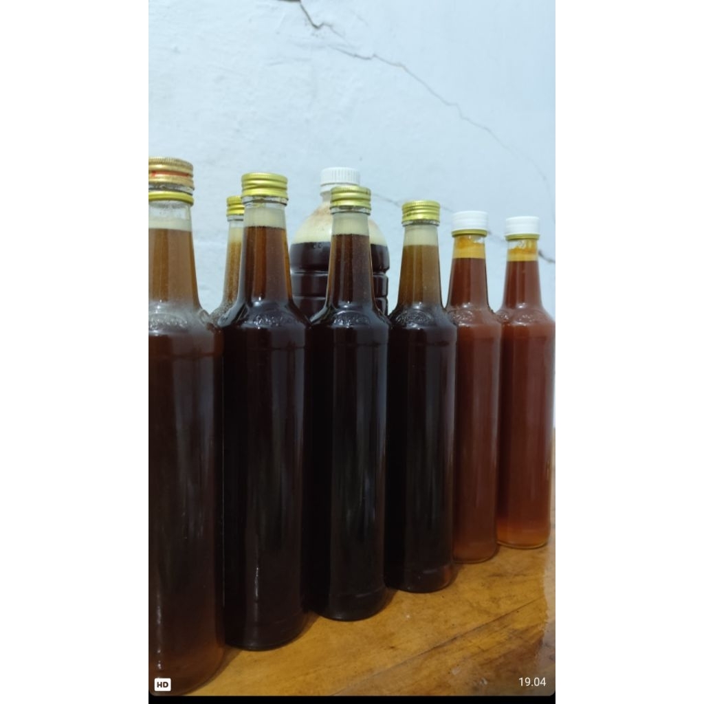 

madu asli Apis cerana dan madu kelenceng murni tanpa campuran dijamin uang kembali jika tidak asli