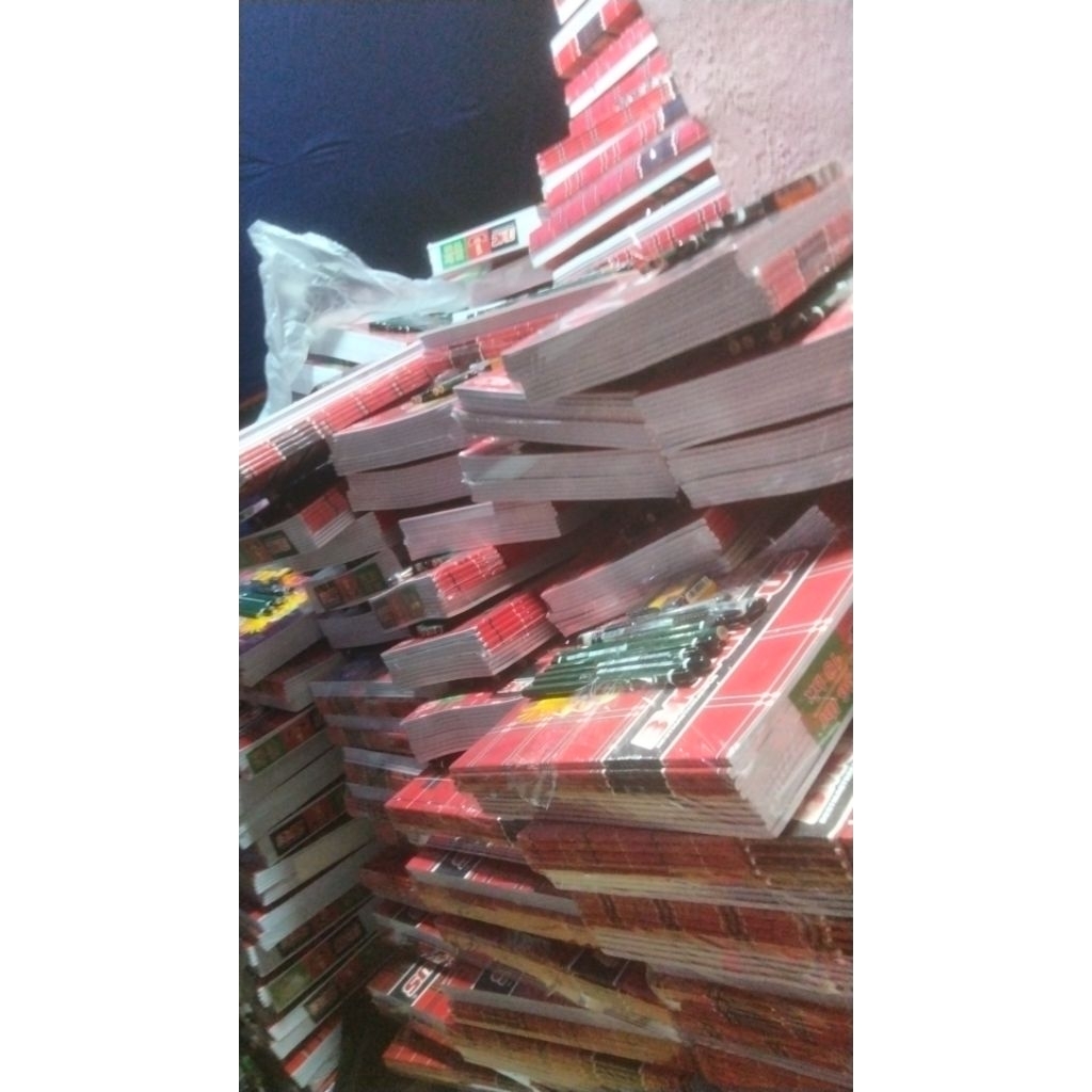 

10 buku tulis kampus BMC buku tulis enam pensil dua pulpen tiga penghapus