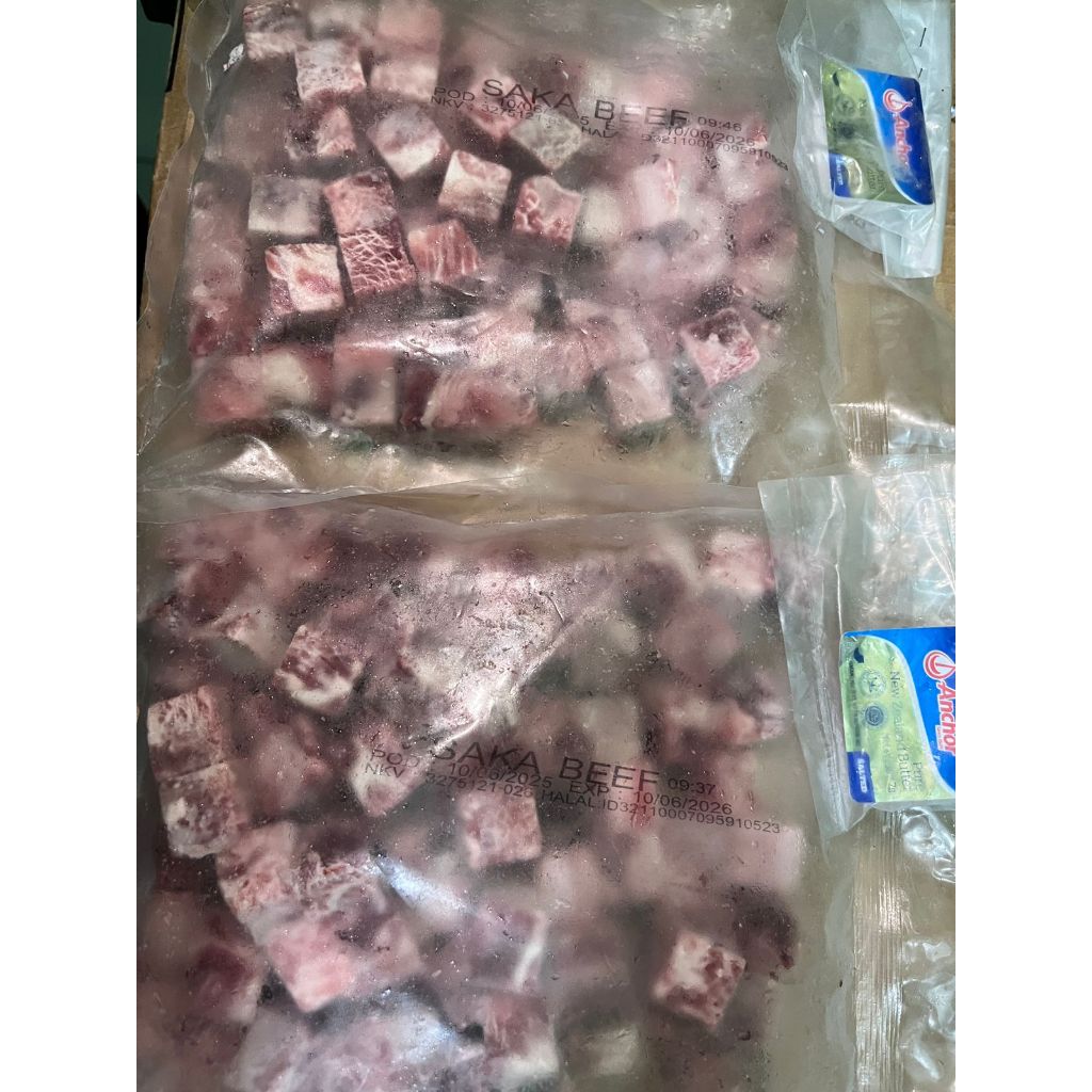 

SAKA BEEF MELTIQUE SAIKORO 500GR FREE SALTED BUTTER ANCHOR 7Gr