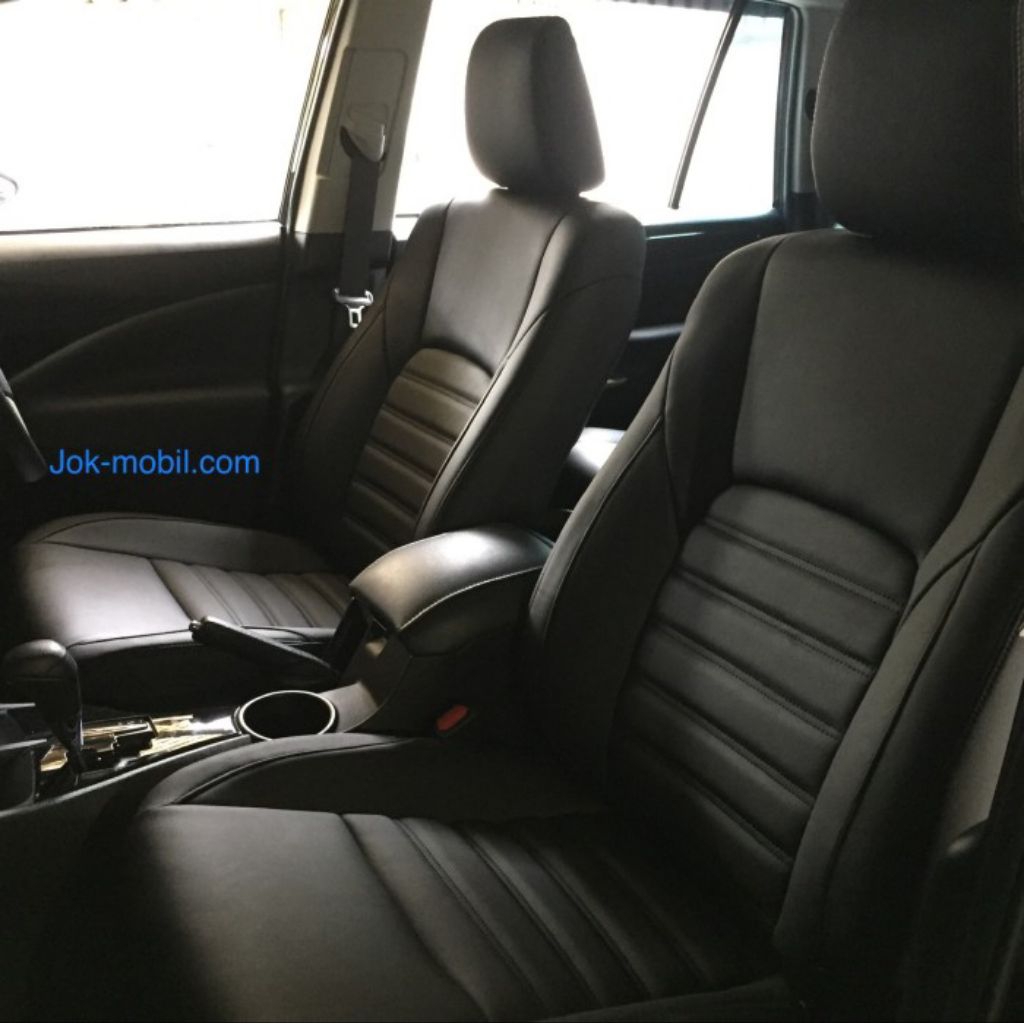 SARUNG JOK MOBIL INNOVA ZENIT INNOVA REBORN full set