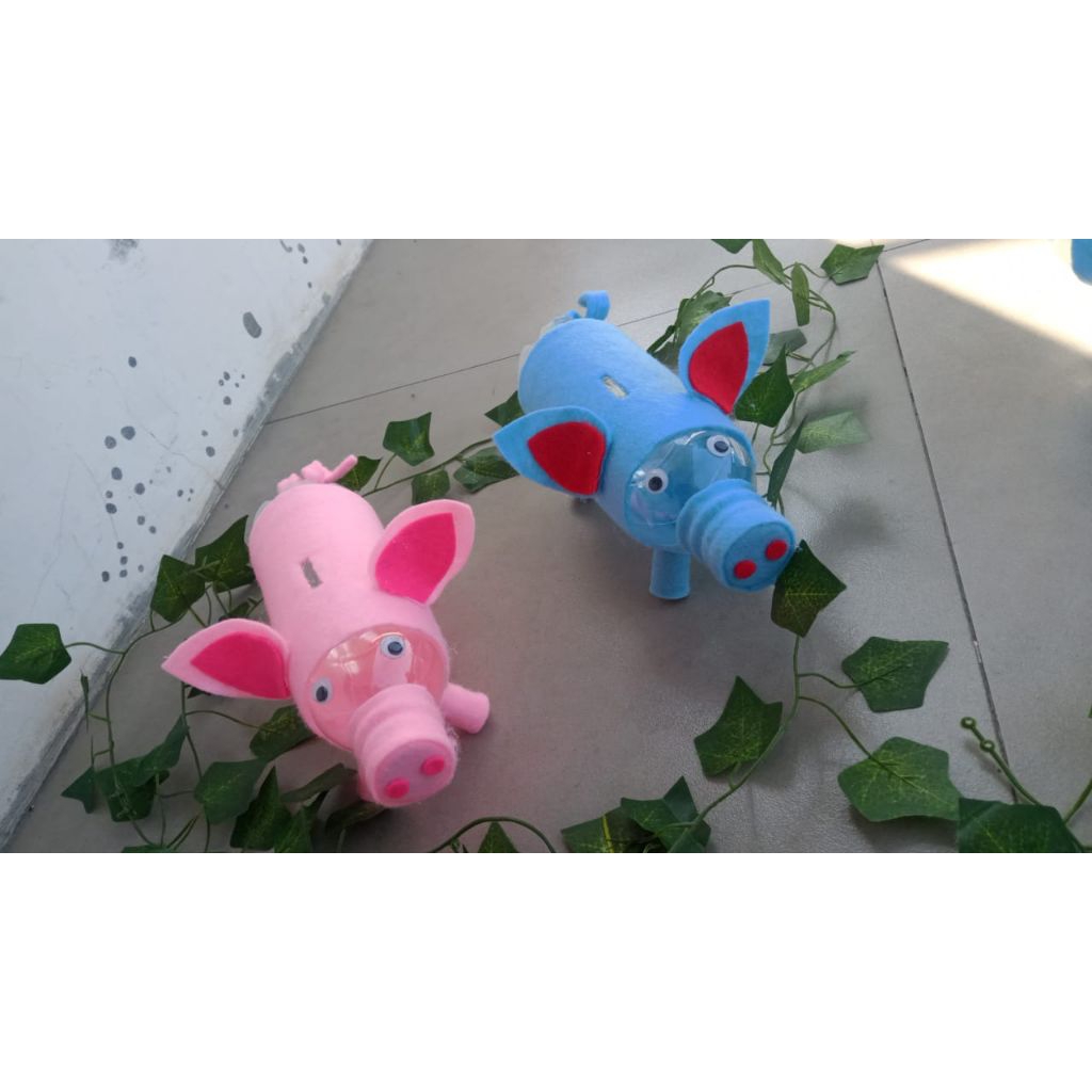 Prakarya celengan dari botol bekas