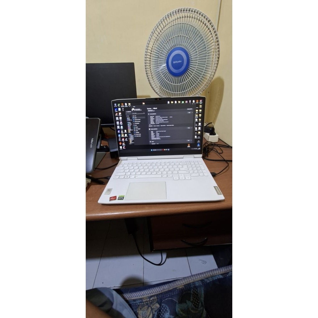 Lenovo Ideapad 3 Gaming Ryzen 7 RTX3050ti 16GB RAM