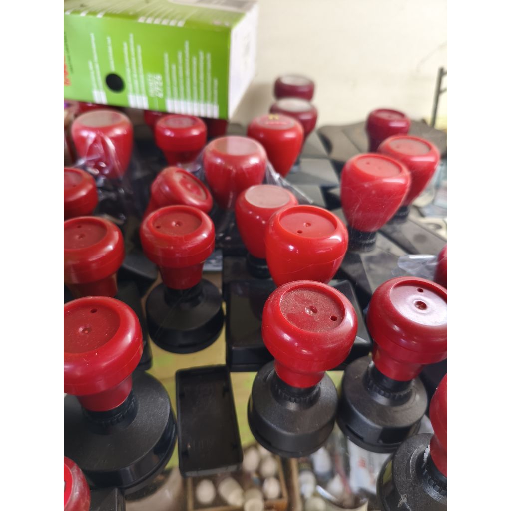 

STEMPEL WARNA CUSTOM 1HARI JADI