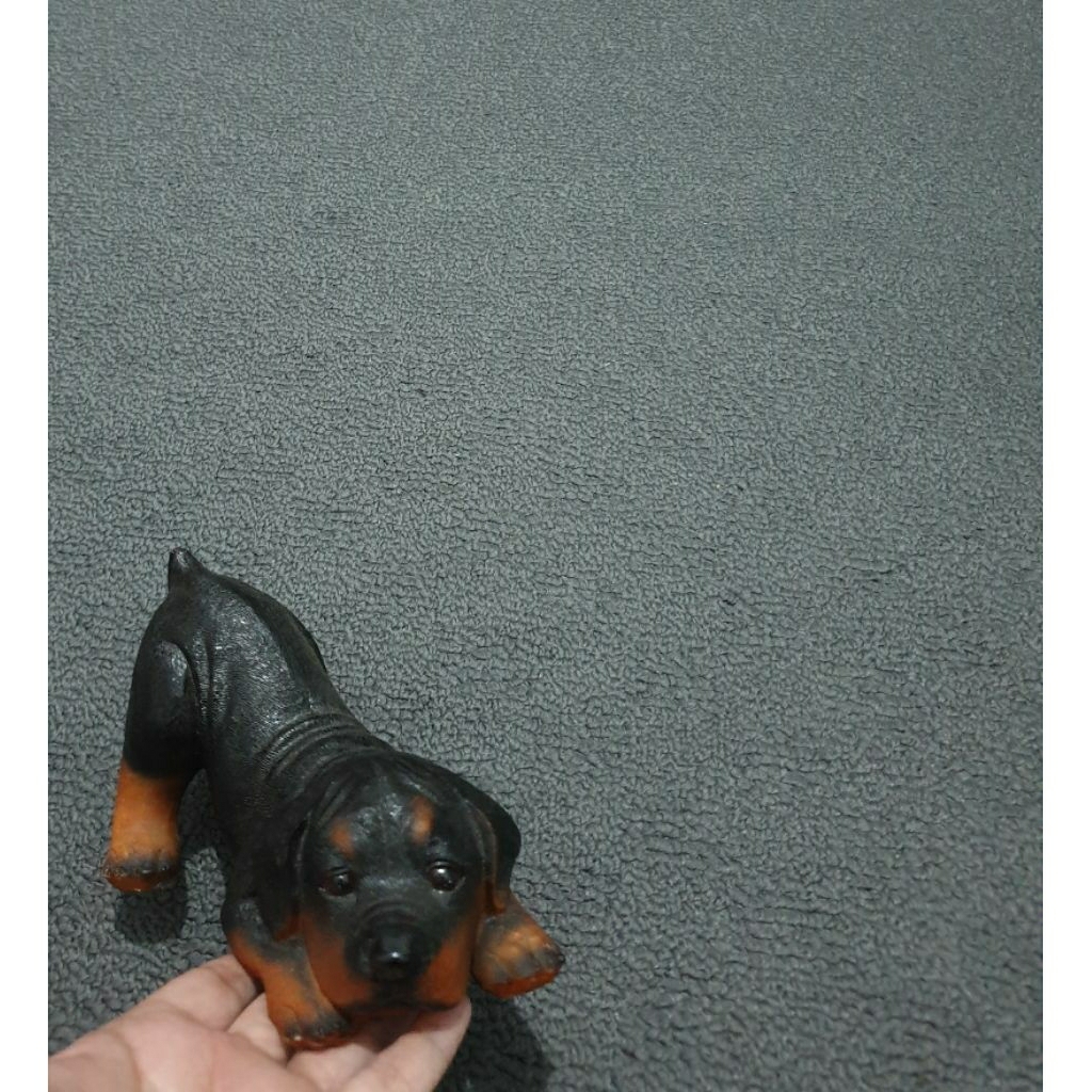 Pajangan patung anjing