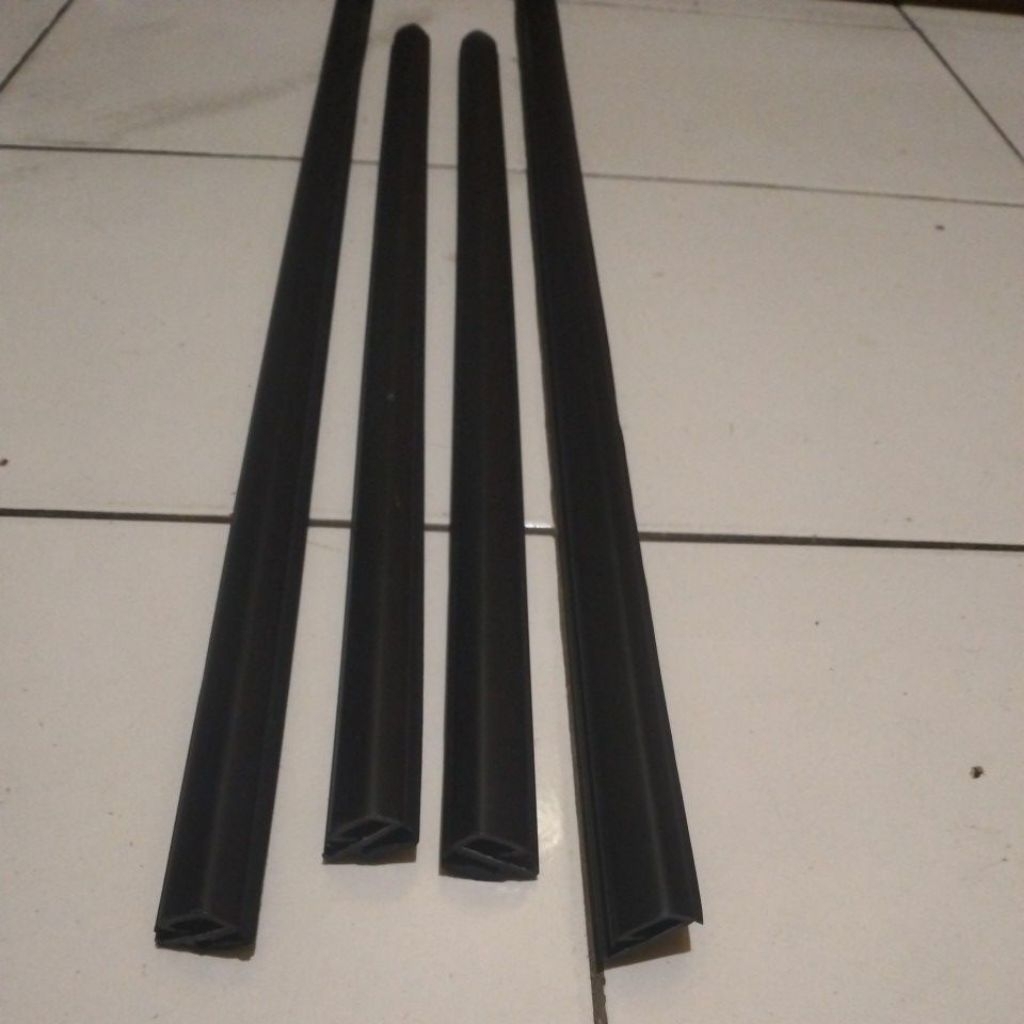 pelipit kaca luar jazz 2008/2012