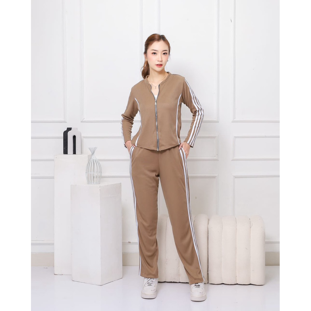 One Set laura kekinian style korea bahan adem knit