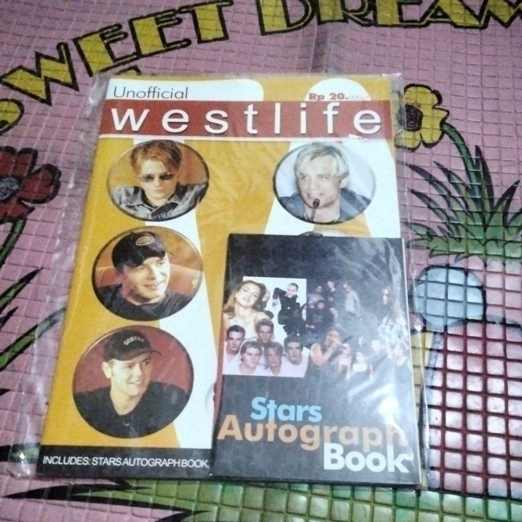 MAJALAH, WESTLIFE,STARS AUTOGRAPH BOOK