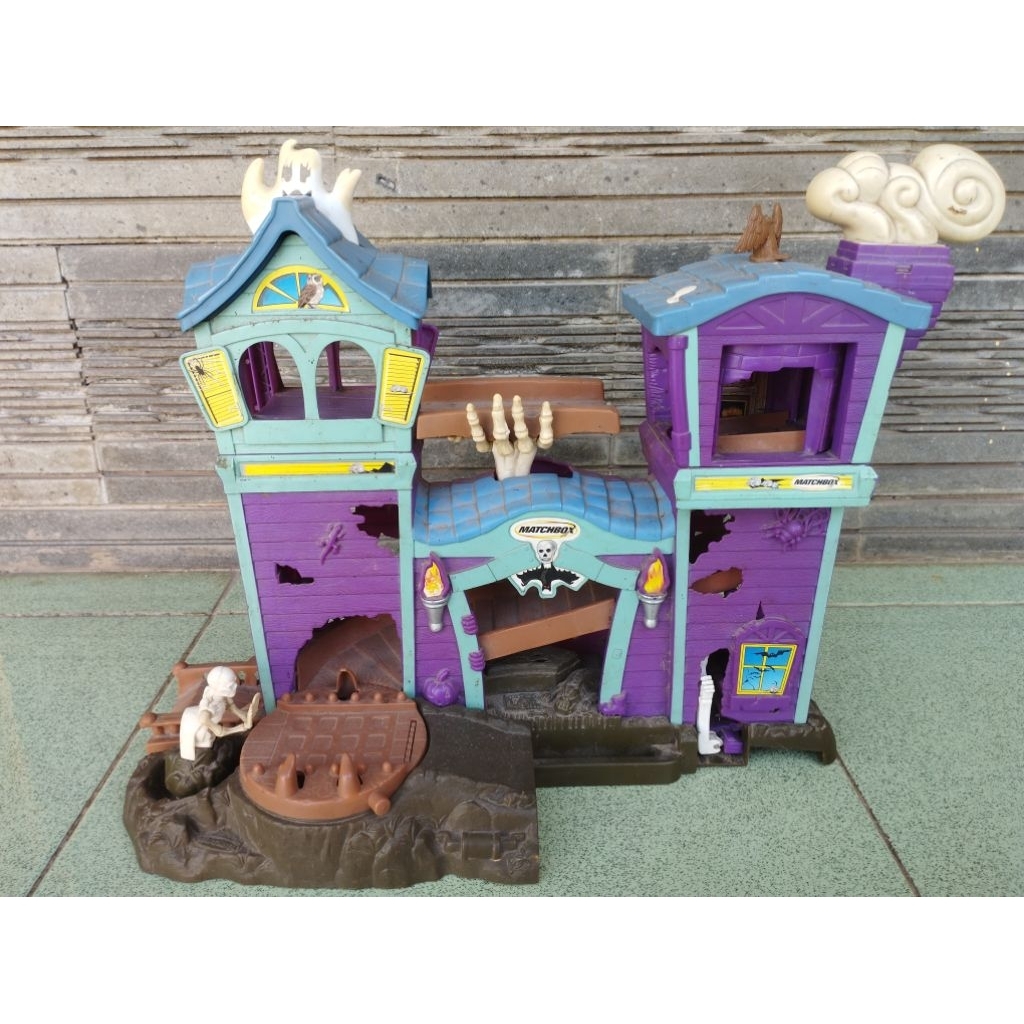 Mainan Jadul Vintage Toys Jalanan Rumah Hantu Diorama Diecast Matchbox Haunted House Playset