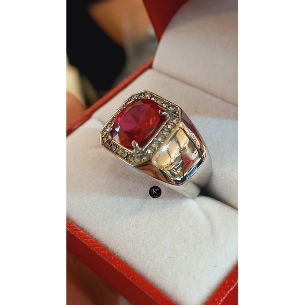 Cincin Batu Permata Merah Siam