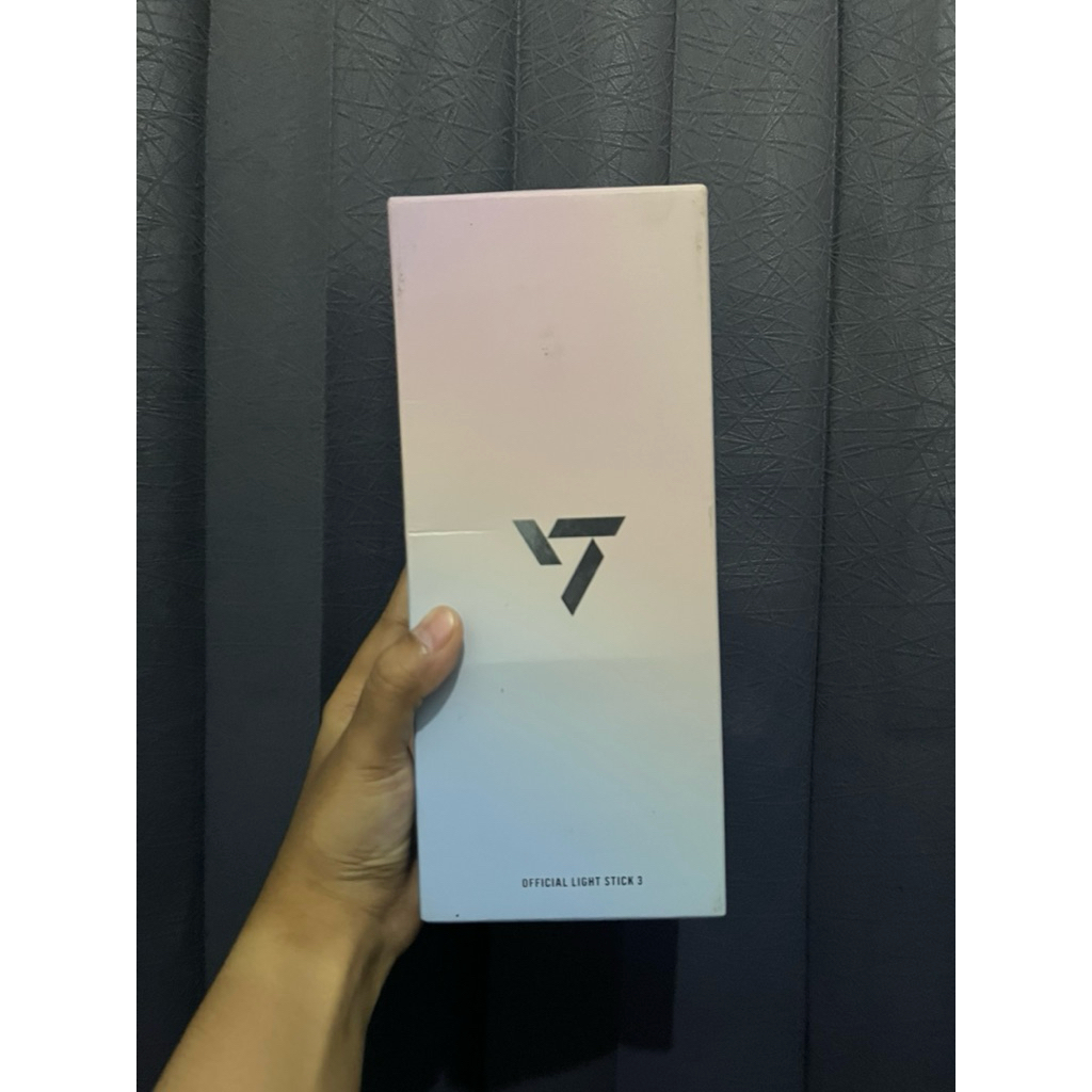 LIGHTSTICK SEVENTEEN VER 3 (PRELOVED)