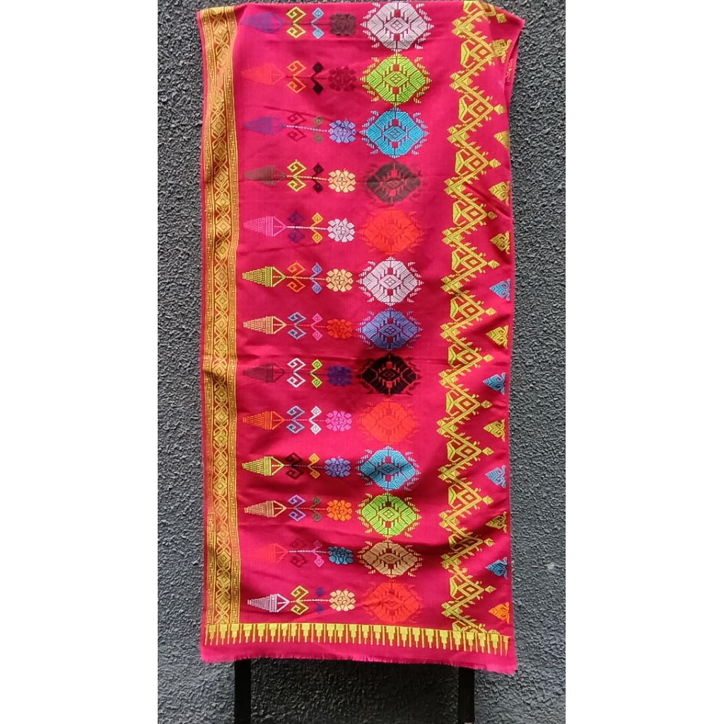 Kain songket Lombok atbm
