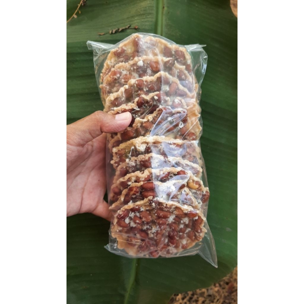 

Peyek Kacang Full Kacang isi 10