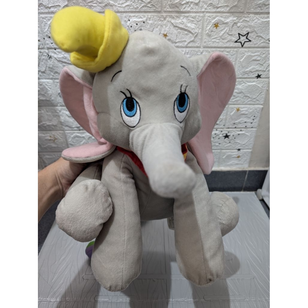 Boneka Disney Dumbo Gajah