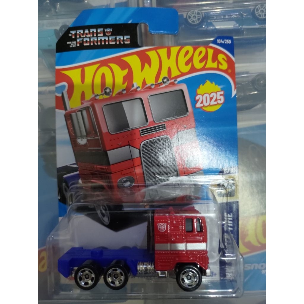 optimus prime hotwheels