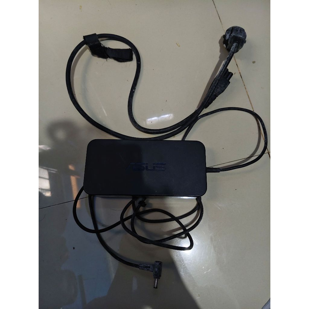 Charger Laptop Asus Model A15-120P1A 120 Watt Original Copotan Vivobook F570ZD