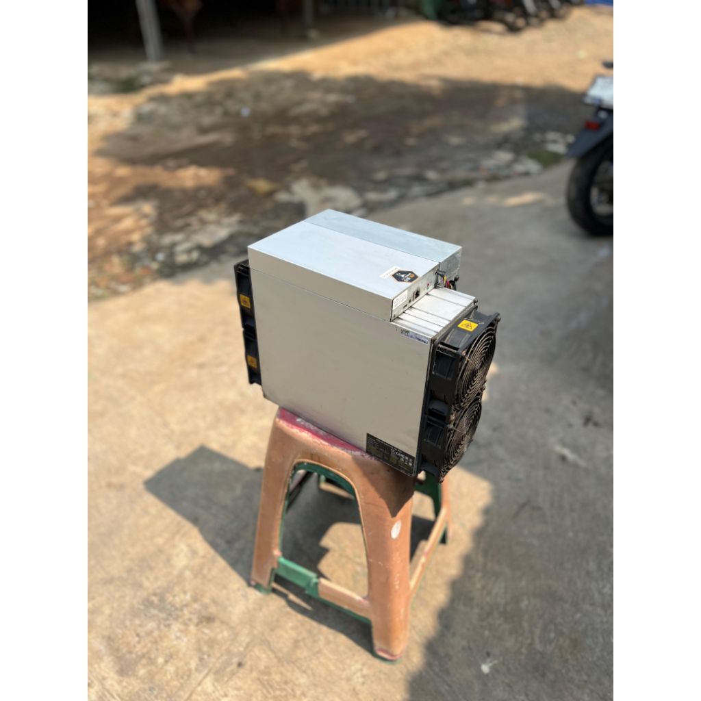 Bitmain Antminer S19 XP 141TH – Mesin Mining Bitcoin Siap Pakai