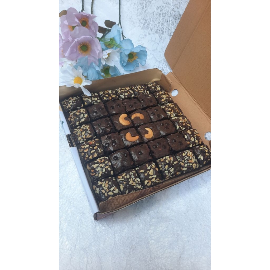 

fudgy brownie PROMO (homemade 20x20cm)