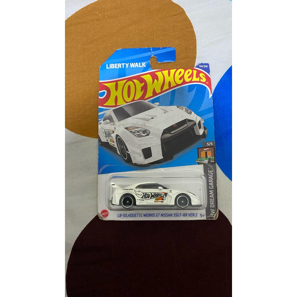 Hotwheels Nissan GTR R35 LBWK Putih