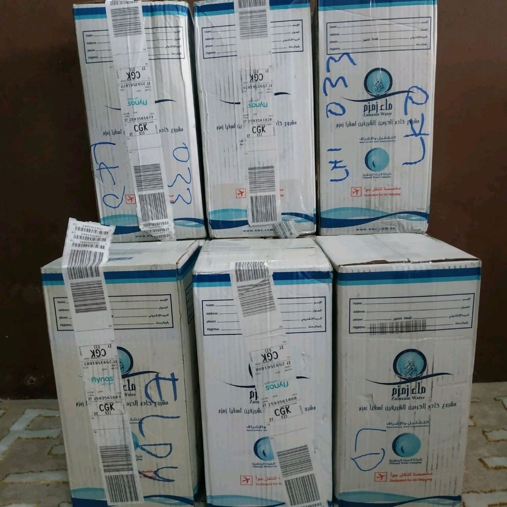 

zamzam zam zam zam-zam 5 liter ASLI dari saudi arabia BERLABEL/BARCODE
