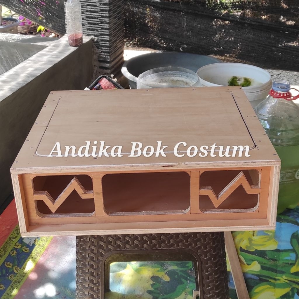 box power 5 sampai 10 amper besar triplek 12 mm