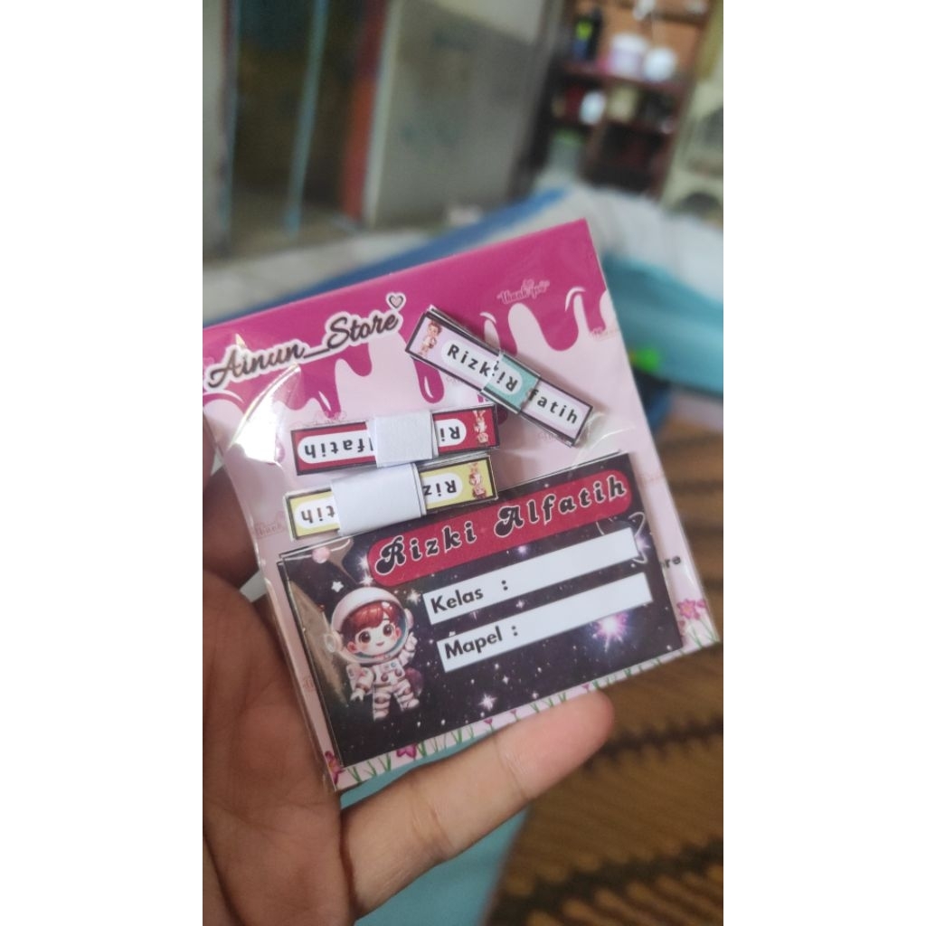 

Stiker nama untuk buku (isi 24)