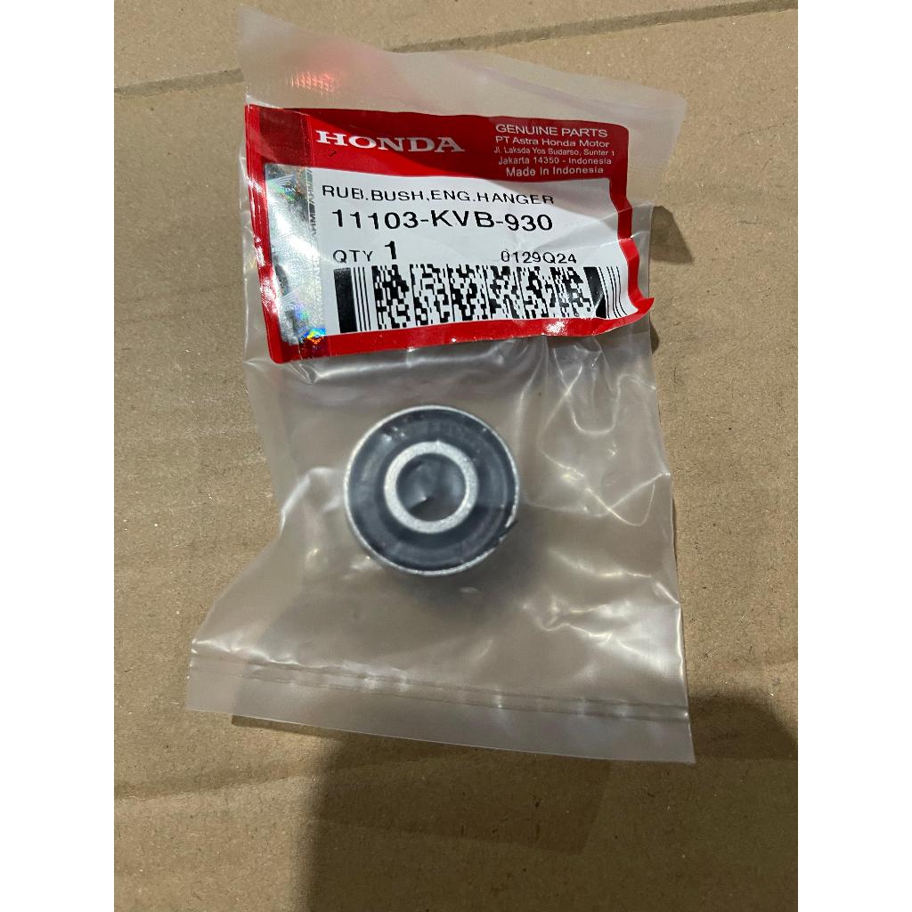 11103 KVB 930 Bush Engine Hanger Rubber