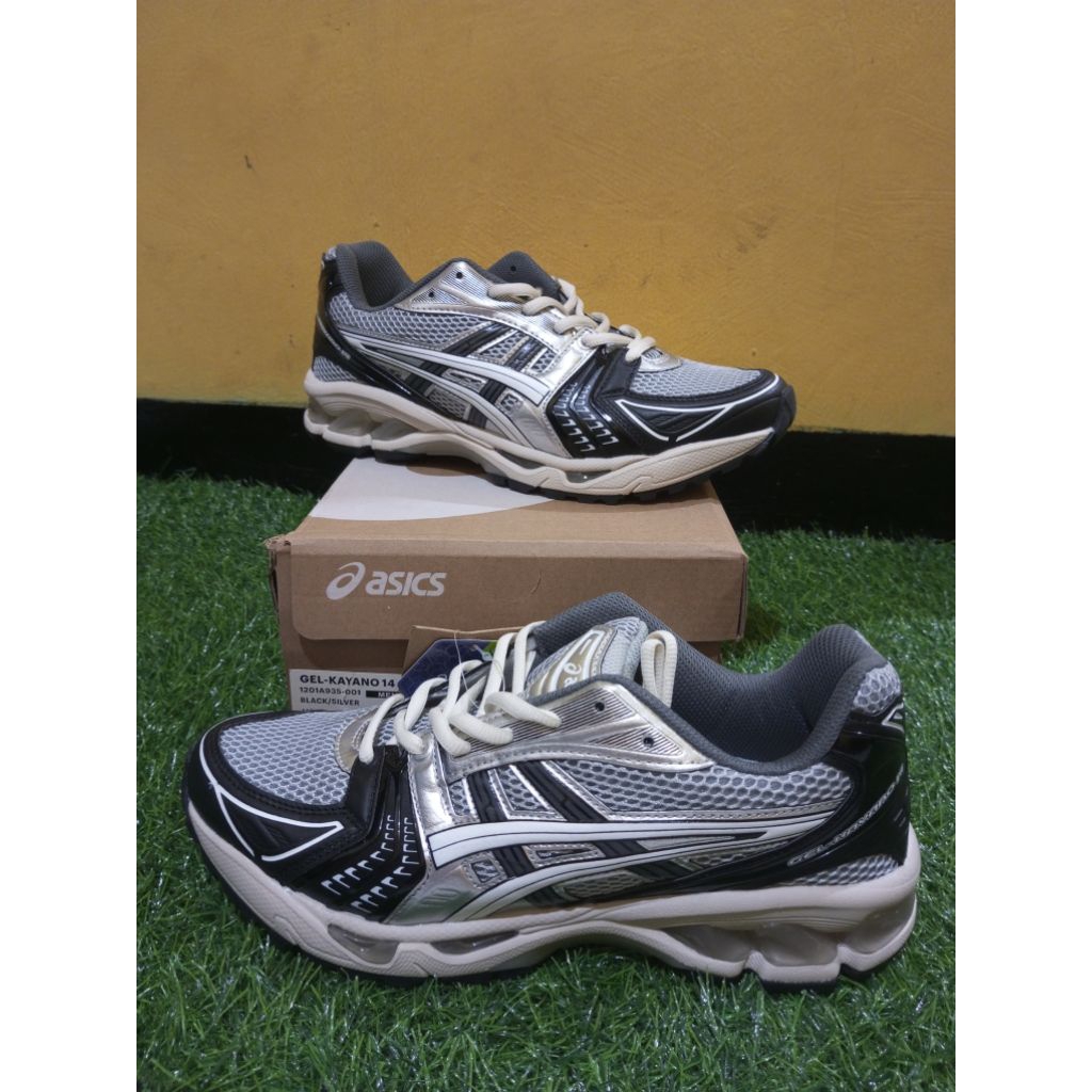 Sepatu sport Gel Kayano14 size.43