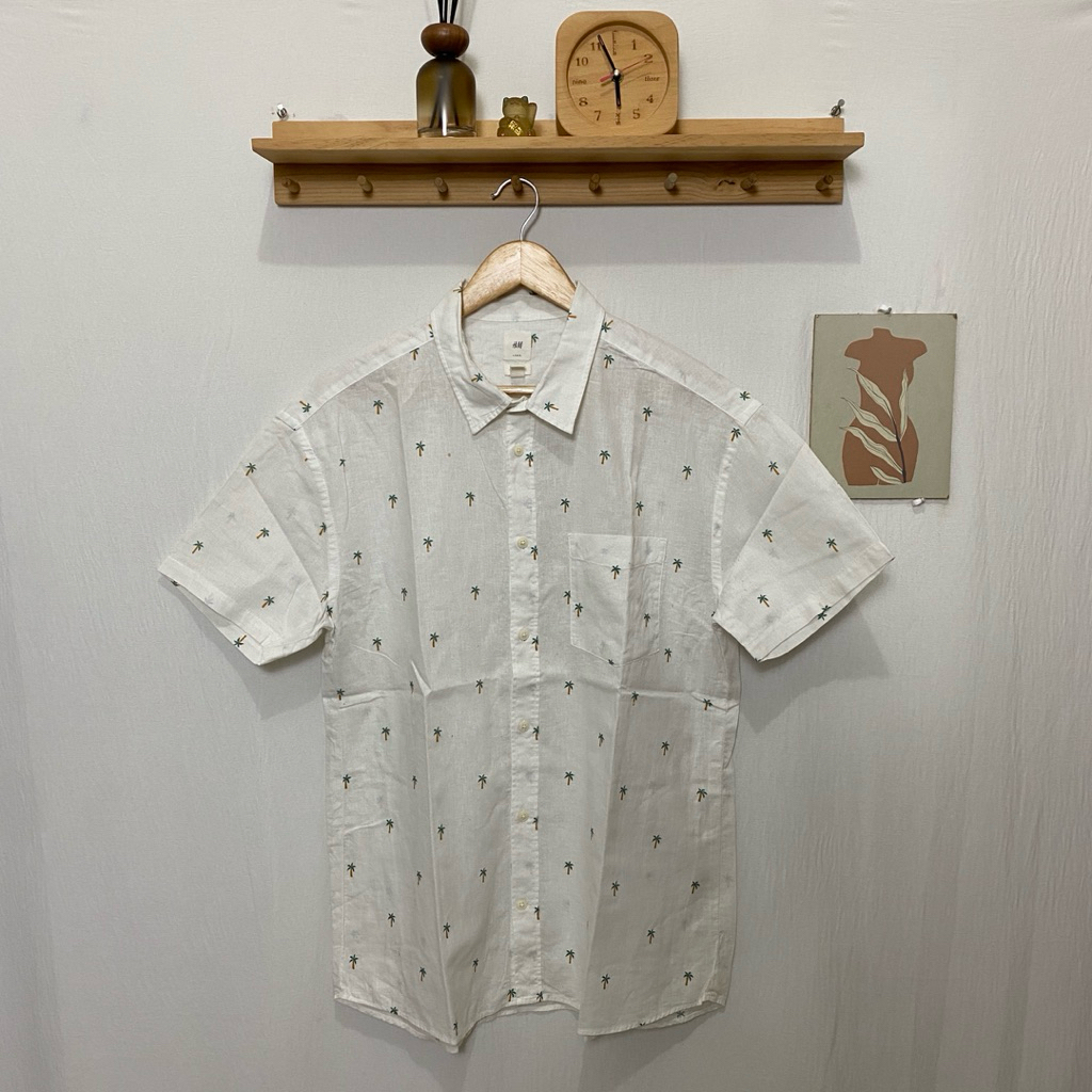 kemeja pendek pria LOGG H N M origianl size XL kondisi bagus