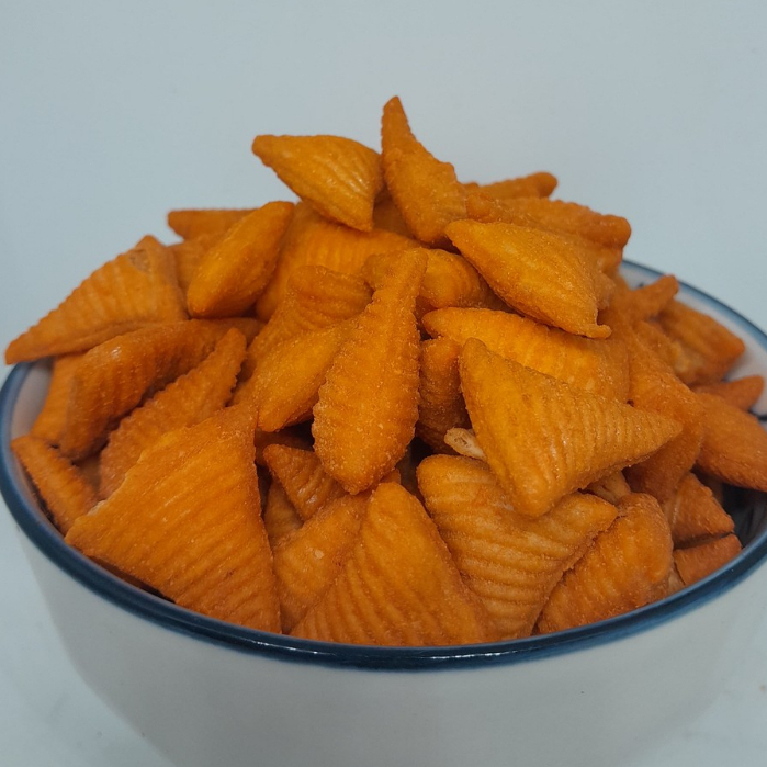 

Pang Pang Segitiga Cemilan Enak Renyah Jagung Bakar Kemasan (250 Gram)