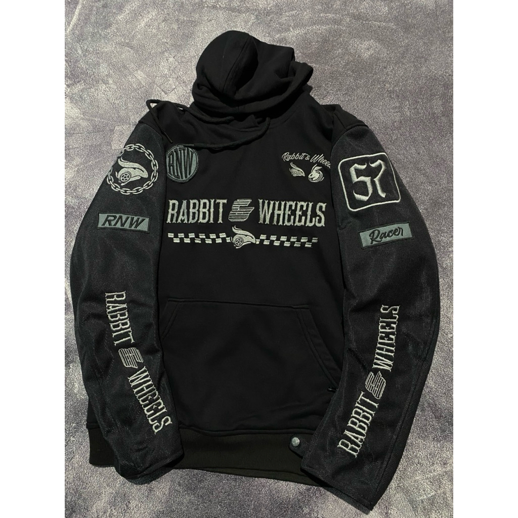 rabbit and wheels shadow