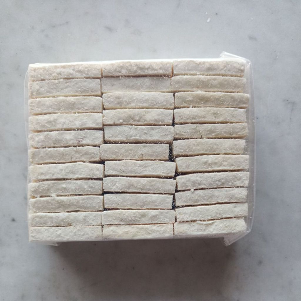 

Sagun Bakar Rina Enak dan Gurih Cemilan Manis khas Minang