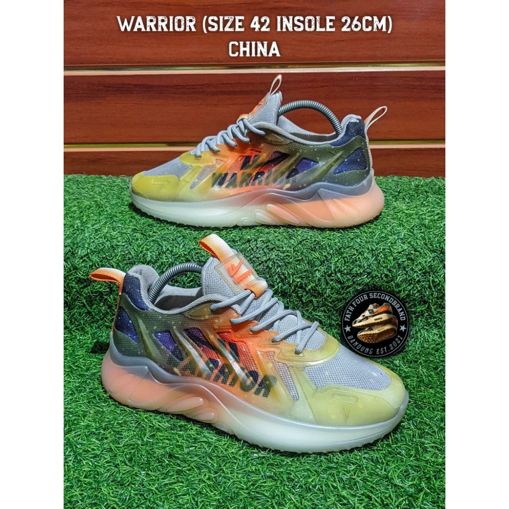 Sepatu Warrior / size 42 insole 26cm second berkualitas