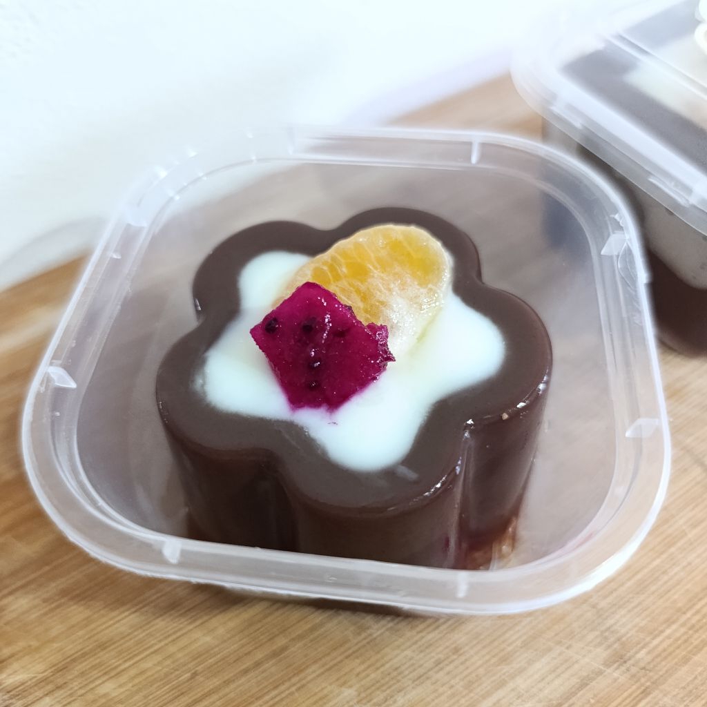 

Hampers Hadiah Bingkisan Puding Jelly Ultah Ulang Tahun Anak Wisuda Sidang Skripsi