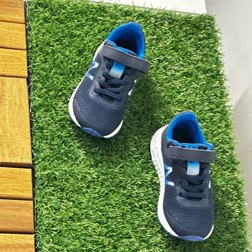 Dek Lantai Luar Ruangan Rumput Tiruan Runnen