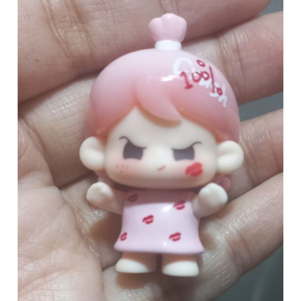 Yao Yao Kiss selected