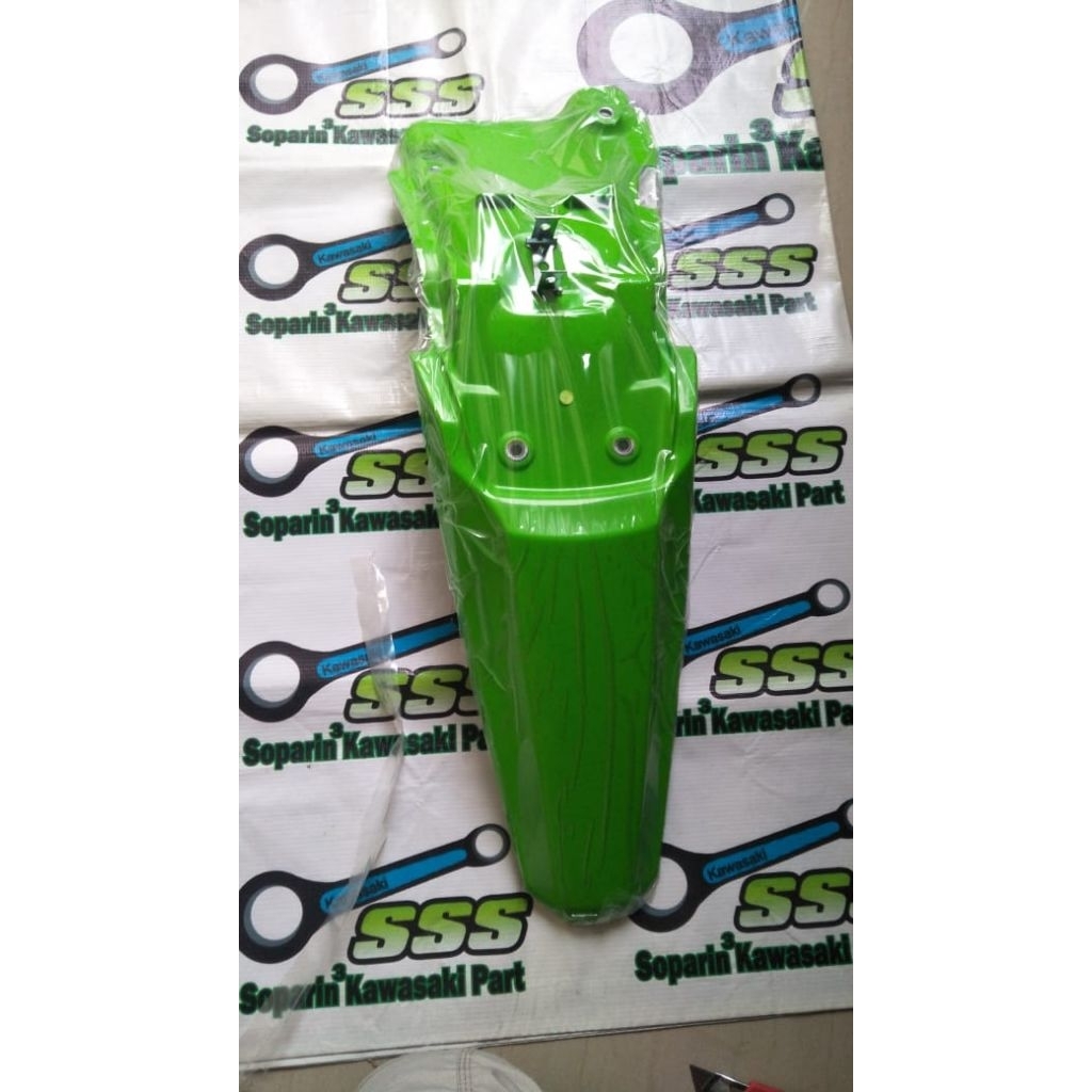 spakbor belakang klx 140