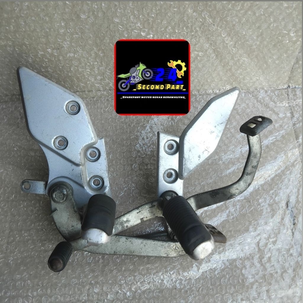 Footstep depan Yamaha Vixion new NVL/NVA