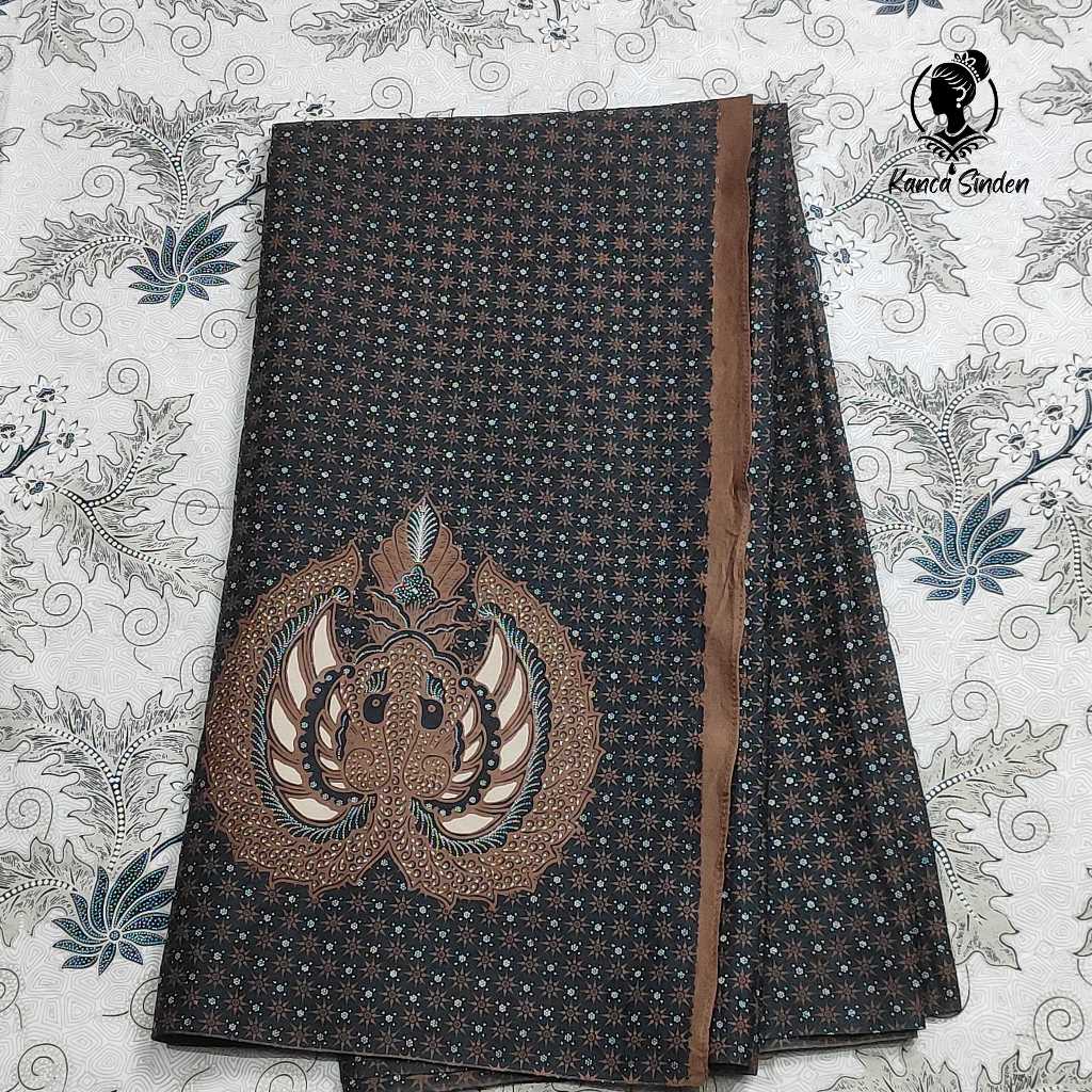 TRUNTUM GARUDA Kain Batik Lembaran Jarik Katun Motif Pakem Tradisional Solo