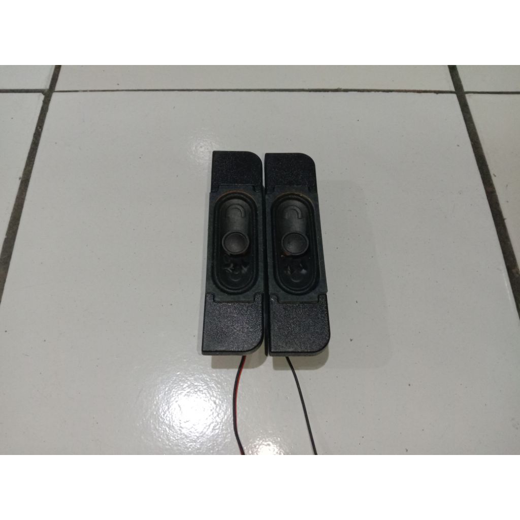 speaker tv Aqua LE50AQT6300UA satu pasang